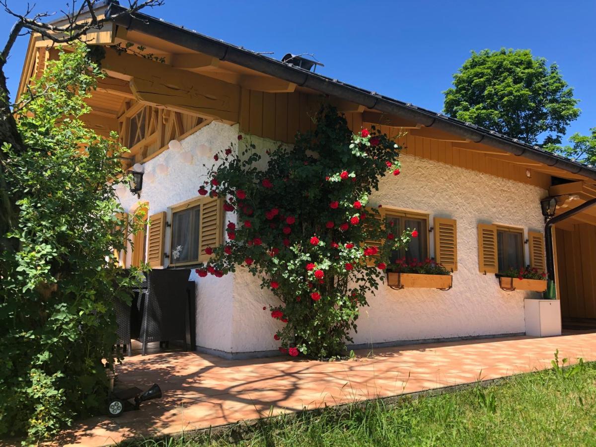 Ferienhaus Veronika mit 2000qm Garten und Bergblick Unterammergau Exterior foto